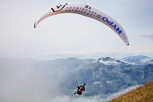Outdoor-Trophy-2010-paraglider Extreme challenge: the outdoortrophy is the unofficial world championship of outdoor sports