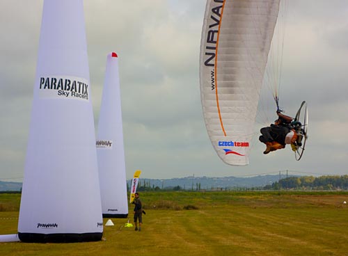 parabatix-nirvana-pavol Nirvana Pavol screams round the inflatable pylons at Parabatix. Photo: Marcus King