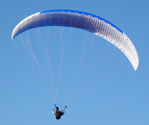 Sky-Country-Evolution-X-1 Sky Country claim the Evolution-X is the first ever paraglider with an aspect ratio over 7 to achieve EN certification