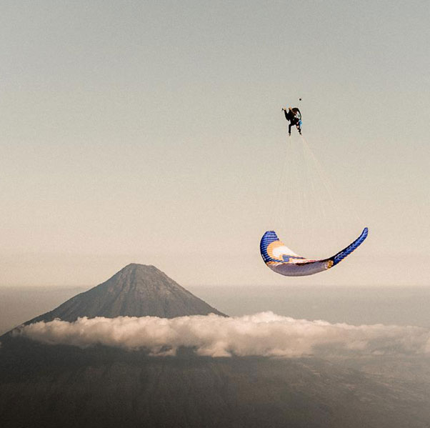 Horacio Llorens infinite tumbling above Guatemala. Photo: John Stapels Horacio Llorens infinite tumbling above Guatemala. Photo: John Stapels