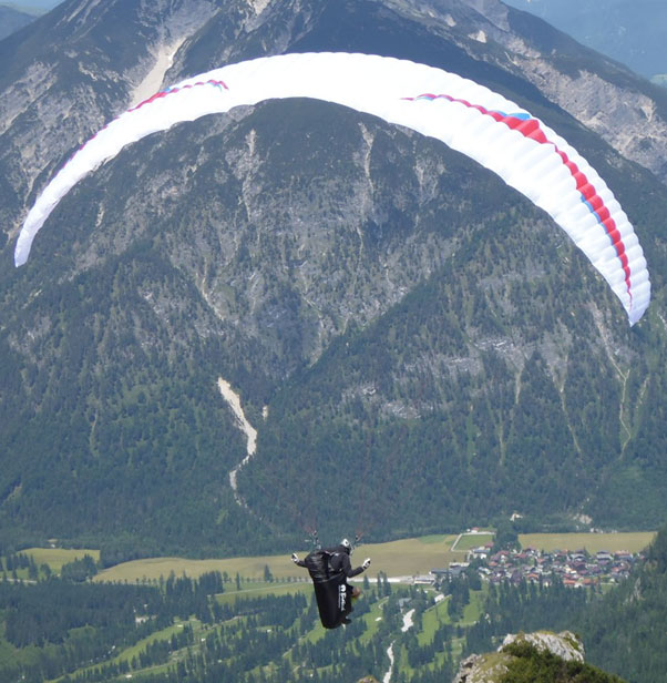 Chrigel Maurer test flying the LM5 in Achensee, Austria. Photo: Yvonne Appenzeller