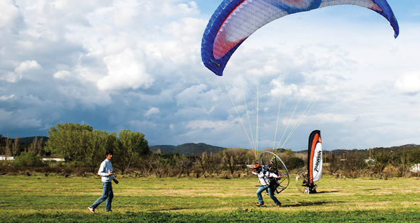 Paramotor launching
