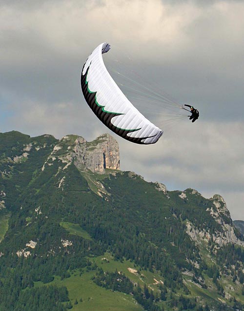U-Turn Free Force II acro paraglider