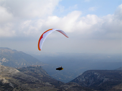 Ozone's High Performance Paraglider, HPP