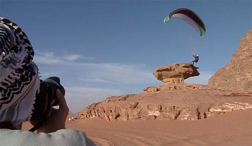 Mike Kung 'paraclimbing' in Jordan. Photo: www.takeofftv.net