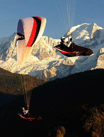 Skywalk's serial class paraglider the Poison 3 has been certified En D in time for Christmas