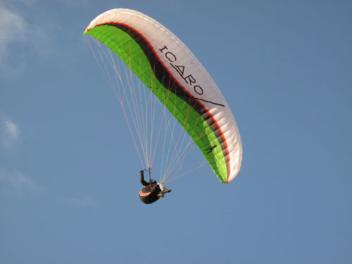 Icaro Instinct XS Acro, paraglider for freestyle and acro beginners
