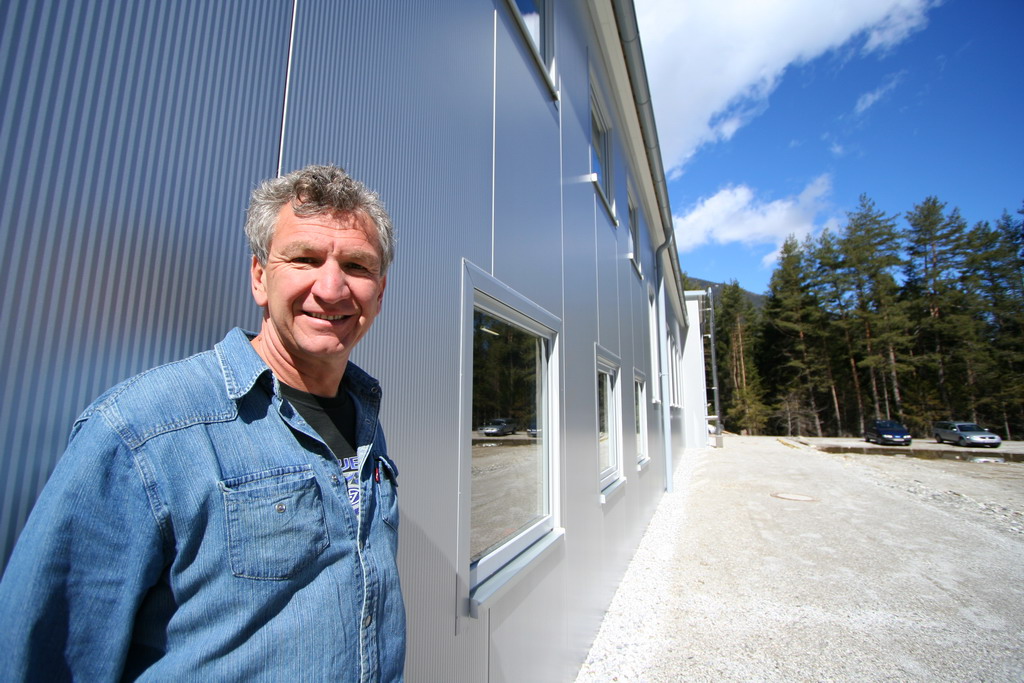 Markus Villinger outside Airwave Paragliders office