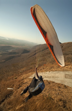 New XC Mag video correspondent Herminio Cordido flying a Sol SuperSonic paraglider