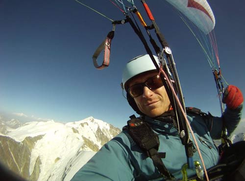 Gin's Eric Roussel was among five pilots to top-land 4,807m Mt Blanc on 21 August