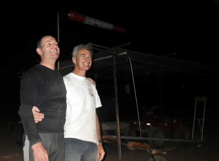 Packing uo in the dark: Carlos Pugnet (ES) and Patrick Chopard (FR) after their record-breaking 372km flight in Namibia