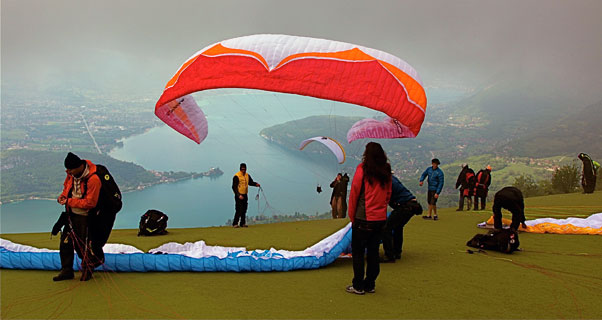 Low cloud on launch at Annecy