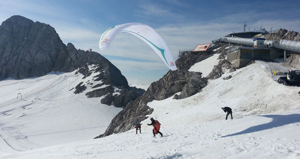 Launching from the Dachstein on Monday. Photo: Ellis Bergman