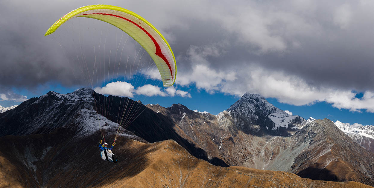 Paragliding in Bir. Photo: Jerome Maupoint