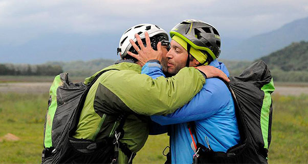 Brothers Gaspard and Basile Petiot embrace after winning the Bornes to Fly 2014