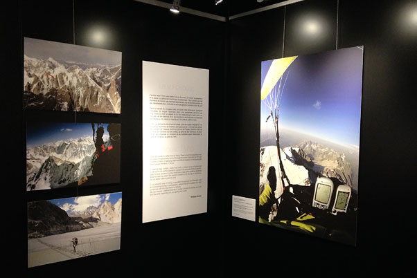 High Mountain Paragliding Exhibition in Chamonix