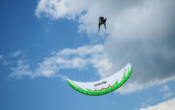 U-Turn Thriller X4: competition acro wing