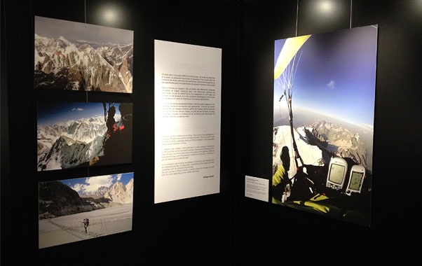 High Mountain Paragliding Exhibition in Chamonix