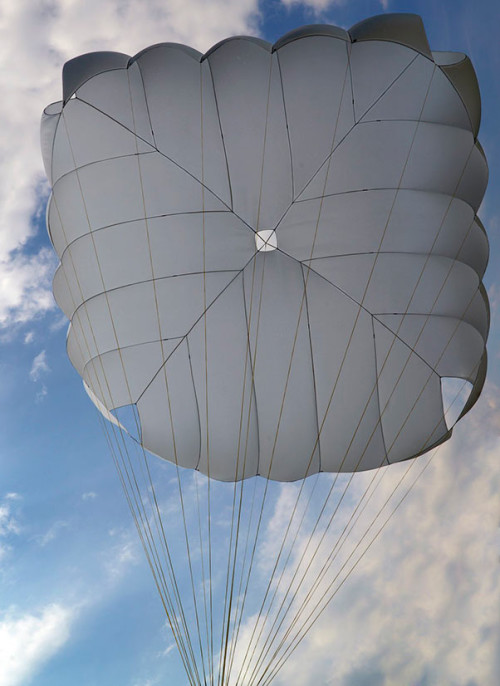 Swing Orange Cross rescue parachute
