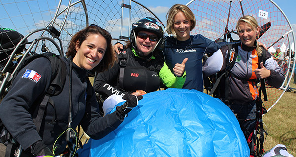 Smoke and glory at the Paramotor Mondial 2015