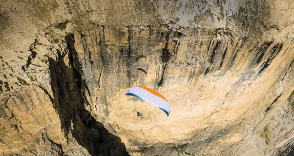 Paragliding Marmolada