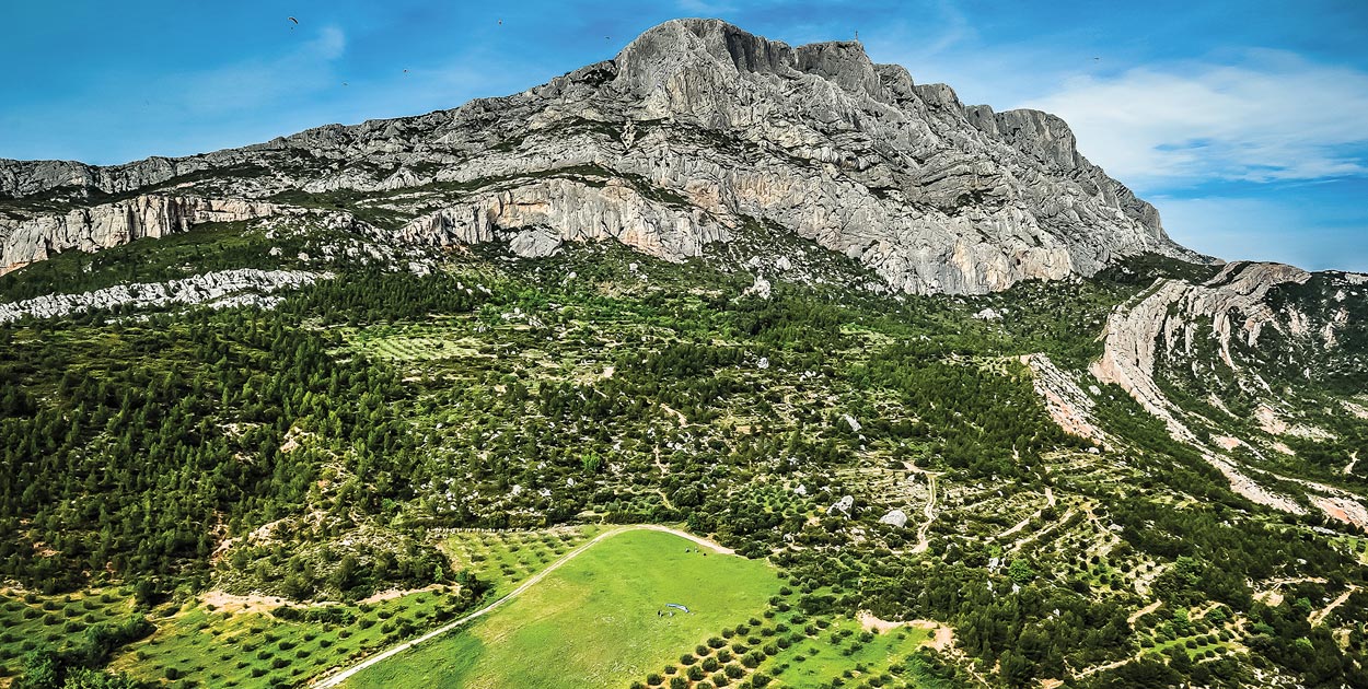 Sainte Victoire, France. Photo: Michel Farrugia / frg-sport.com