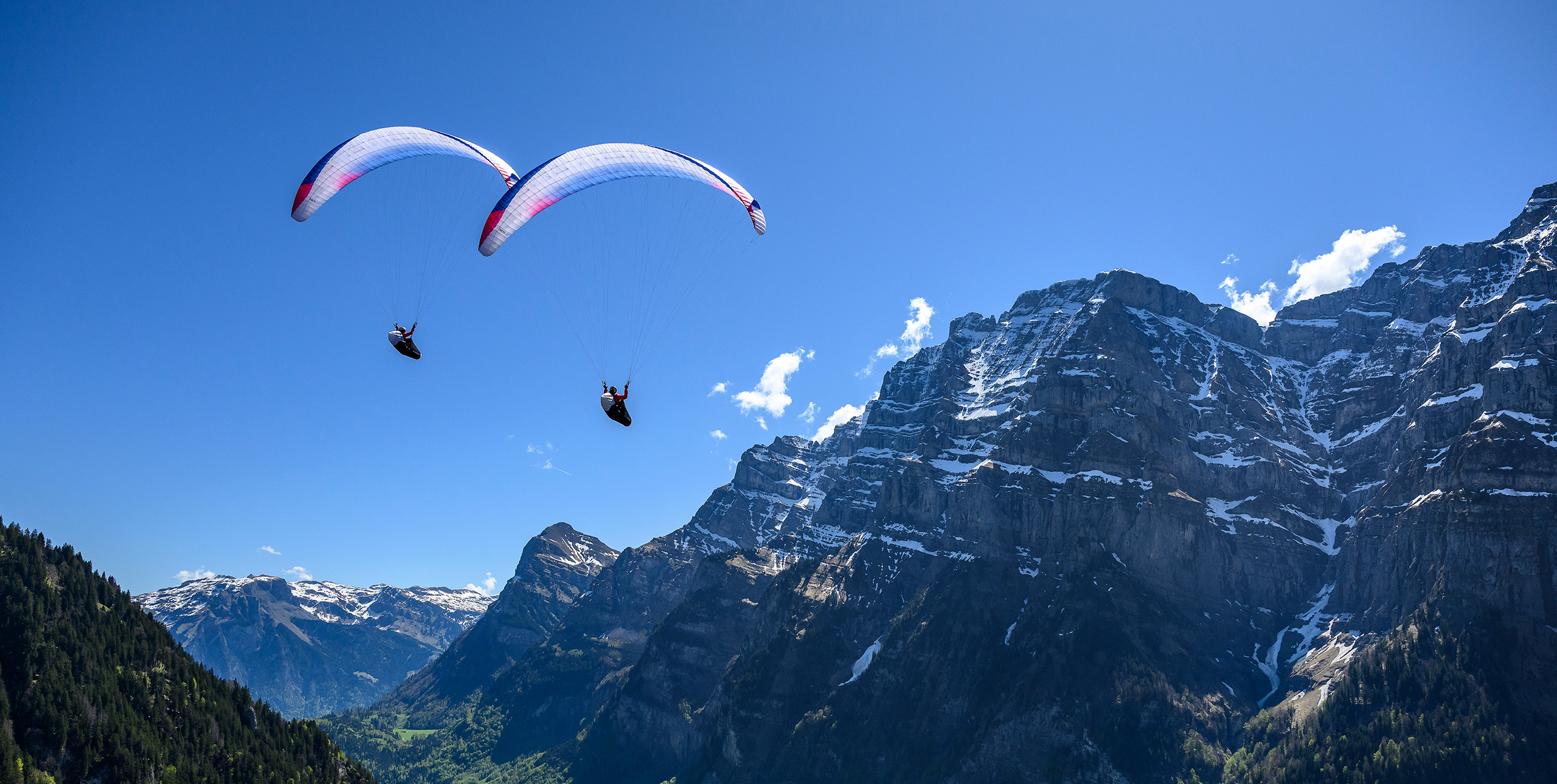 Spring flying in Switzerland. Photo: Andy Busslinger