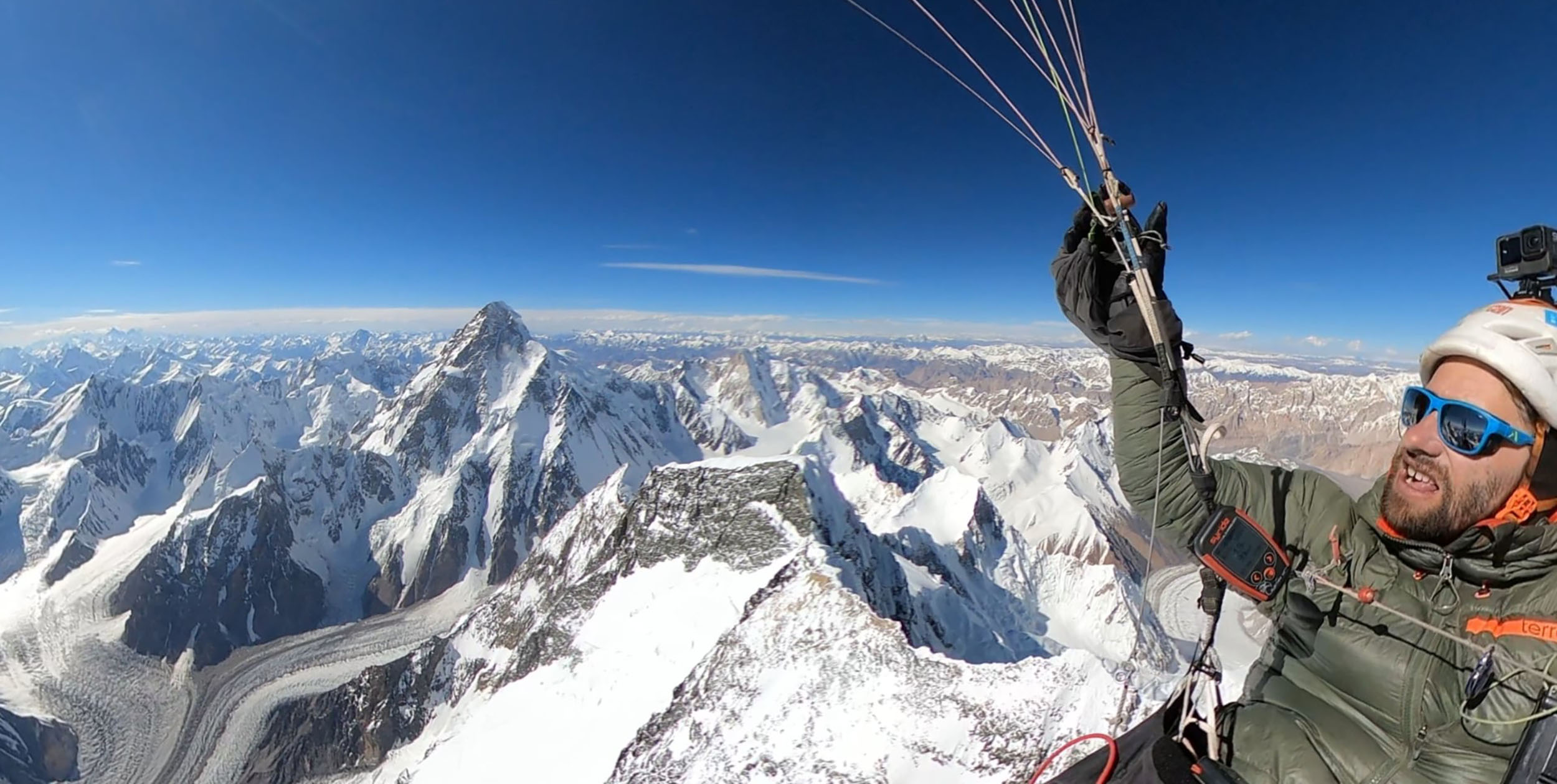Antoine Girard flies to 8,407m in the Karakoram