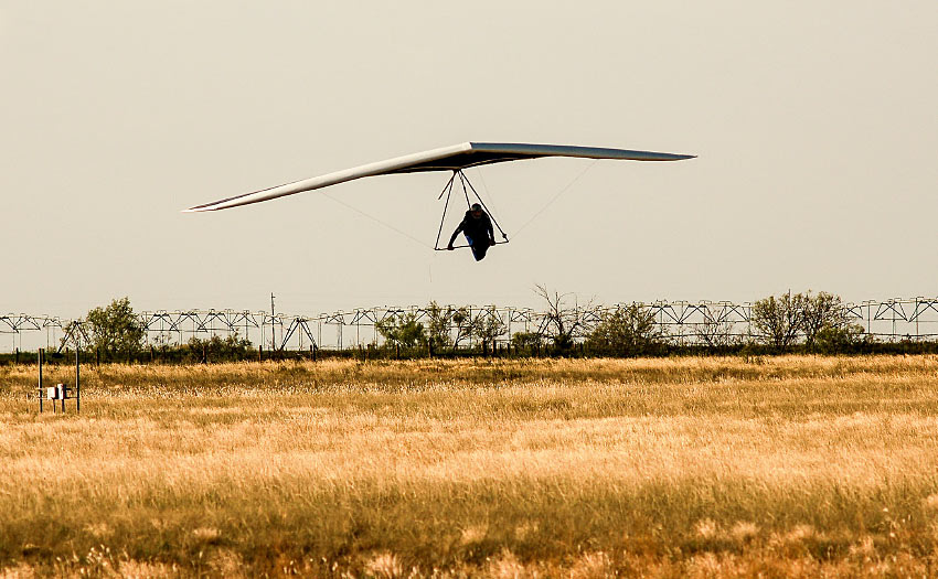 On final glide in Texas. Photo: Chris Gibisch