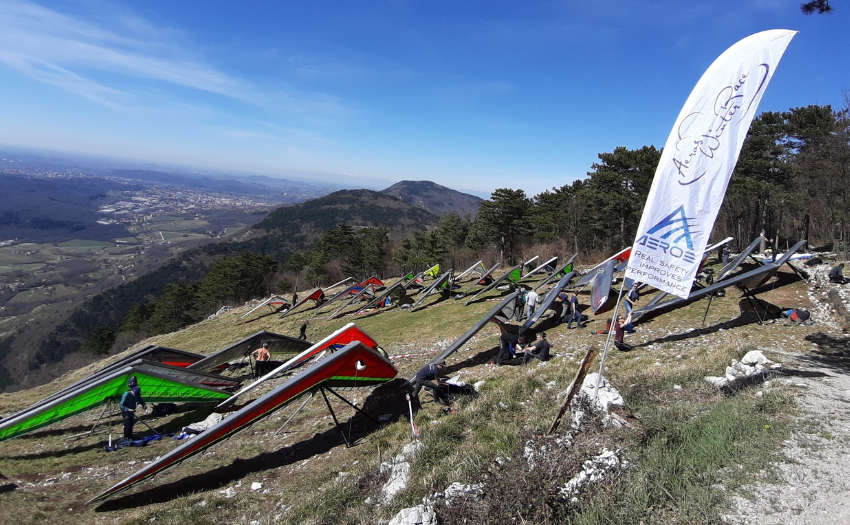Aeros Hang Glider Competition