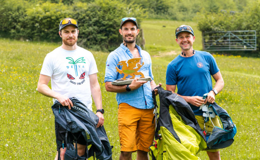 Dragon hike-and-fly podium