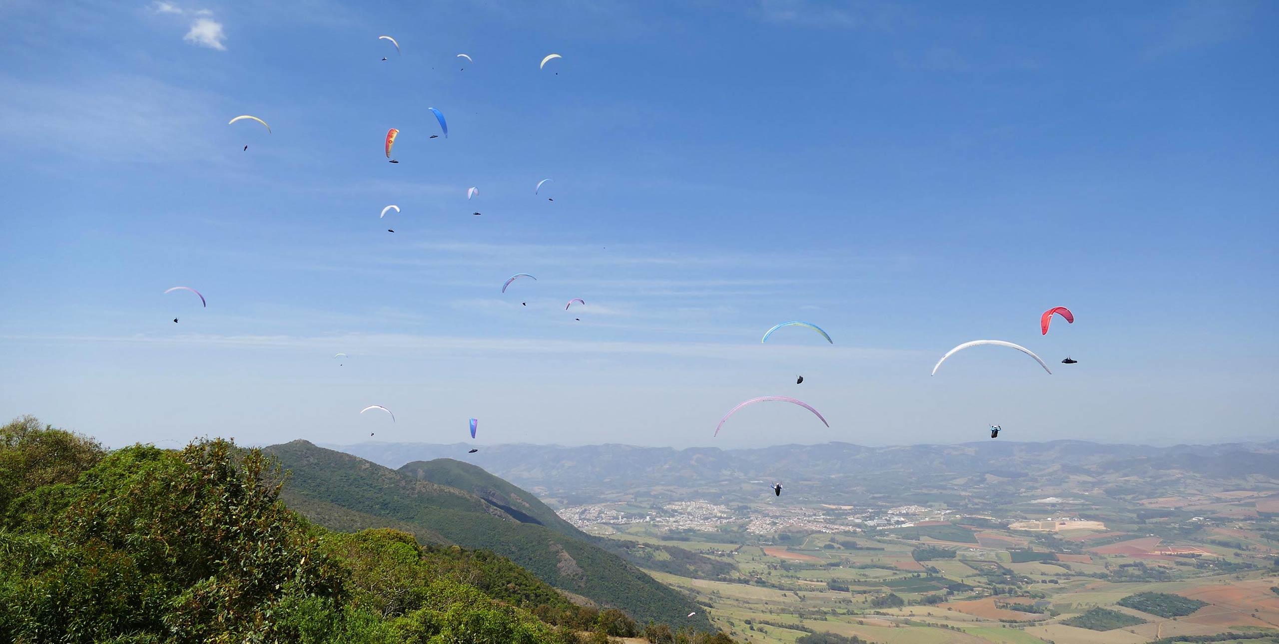 Pico do Gaviao Andradas Brazil. Photo: Ulric Jessop