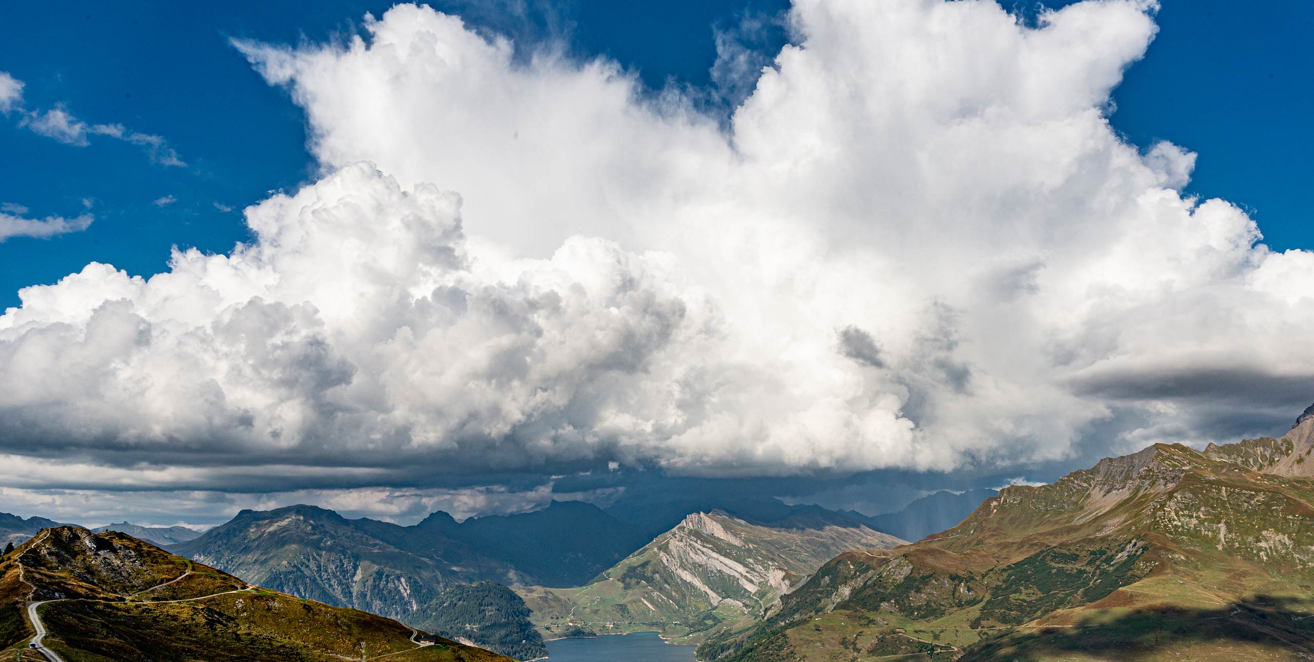 Clouds in the mountains. Photo: Jérôme Maupoint