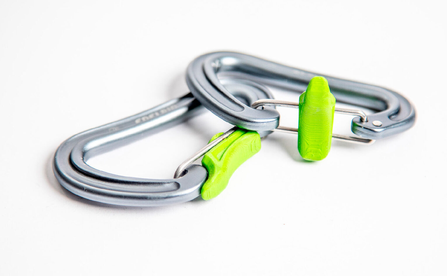 Lightweight Edelrid Ease karabiner 