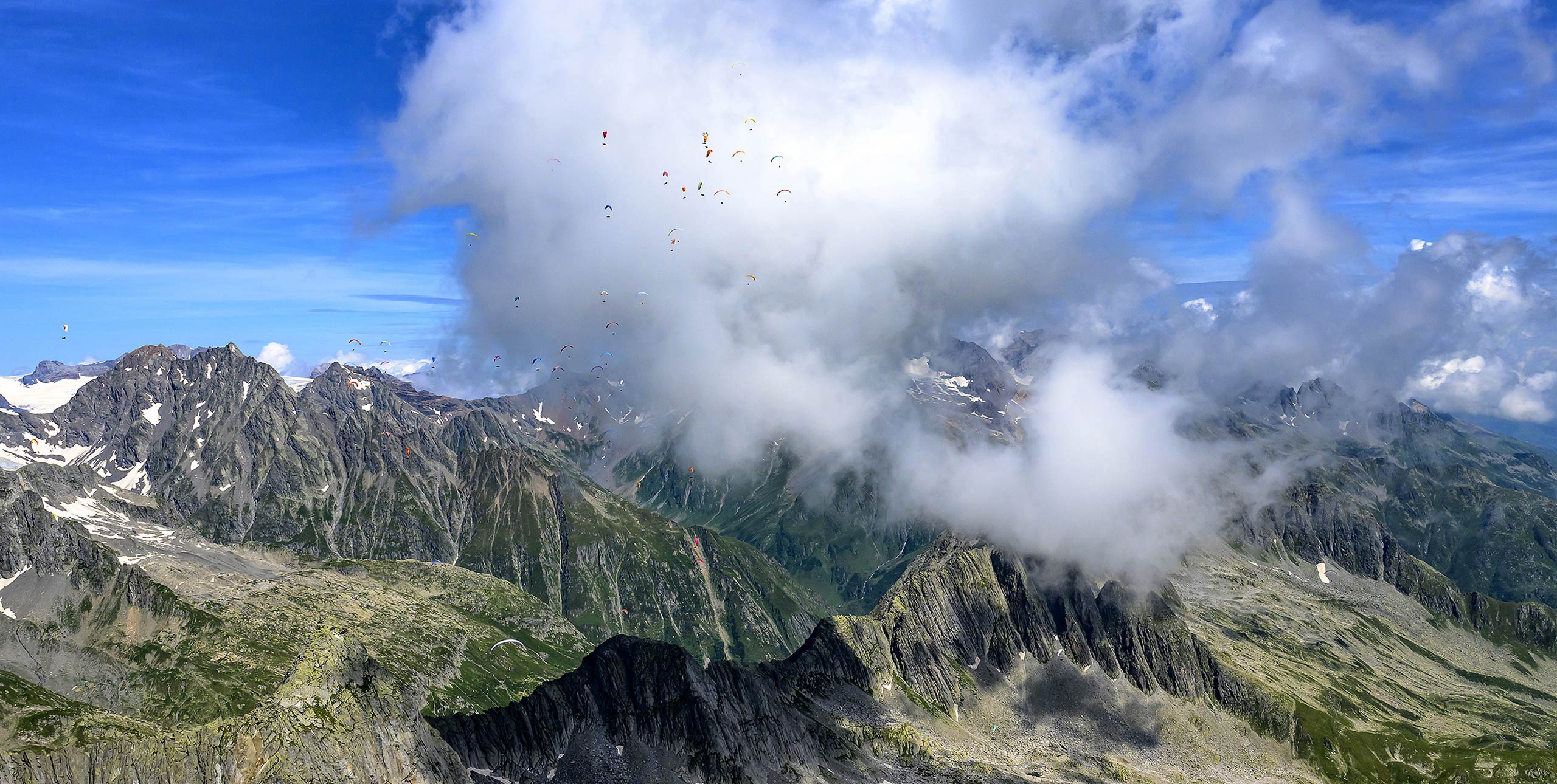 Use time spent on the ground before launch to watch the weather. Keep in mind there is a 15-20 minute convective turnover time – you will get a good feeling for how the day is and what is in store if you wait and watch for those 20 minutes