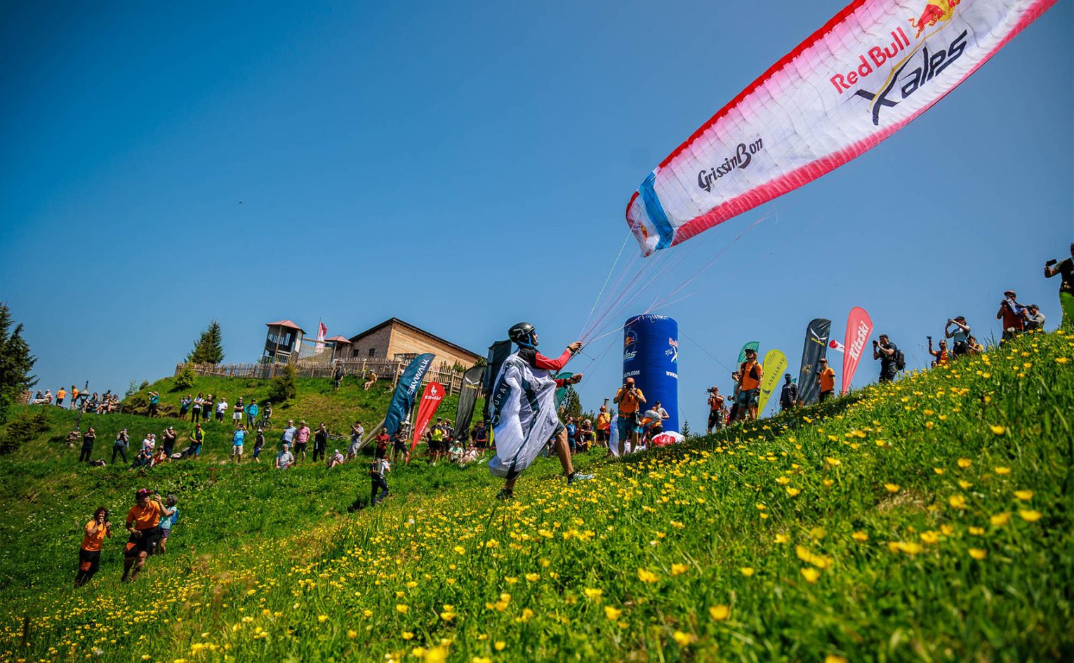Nicola Donnini from Italy relaunches from the Hahnenkamm during the Red Bull X-Alps Prologue 2025.