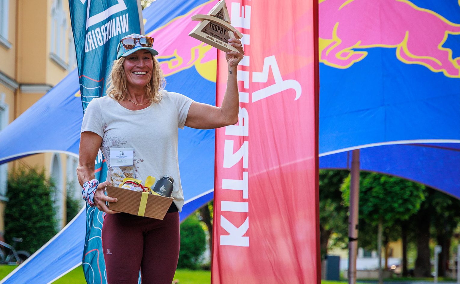 Women Fun podium