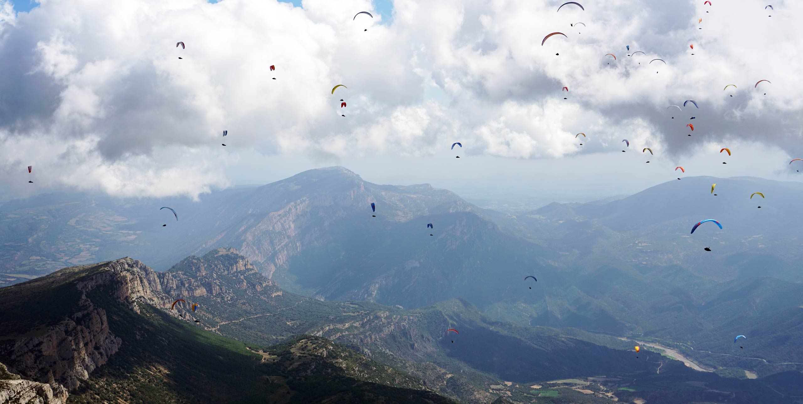 Paragliding in Ager. Photo: Martin Petz