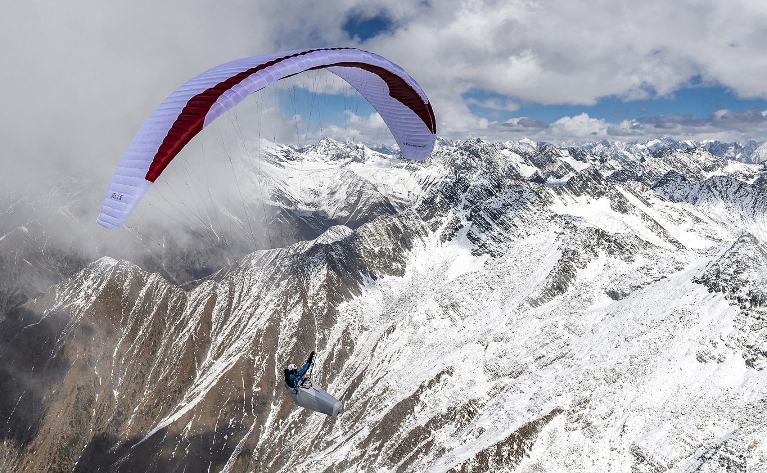 Paragliding in the Himalaya