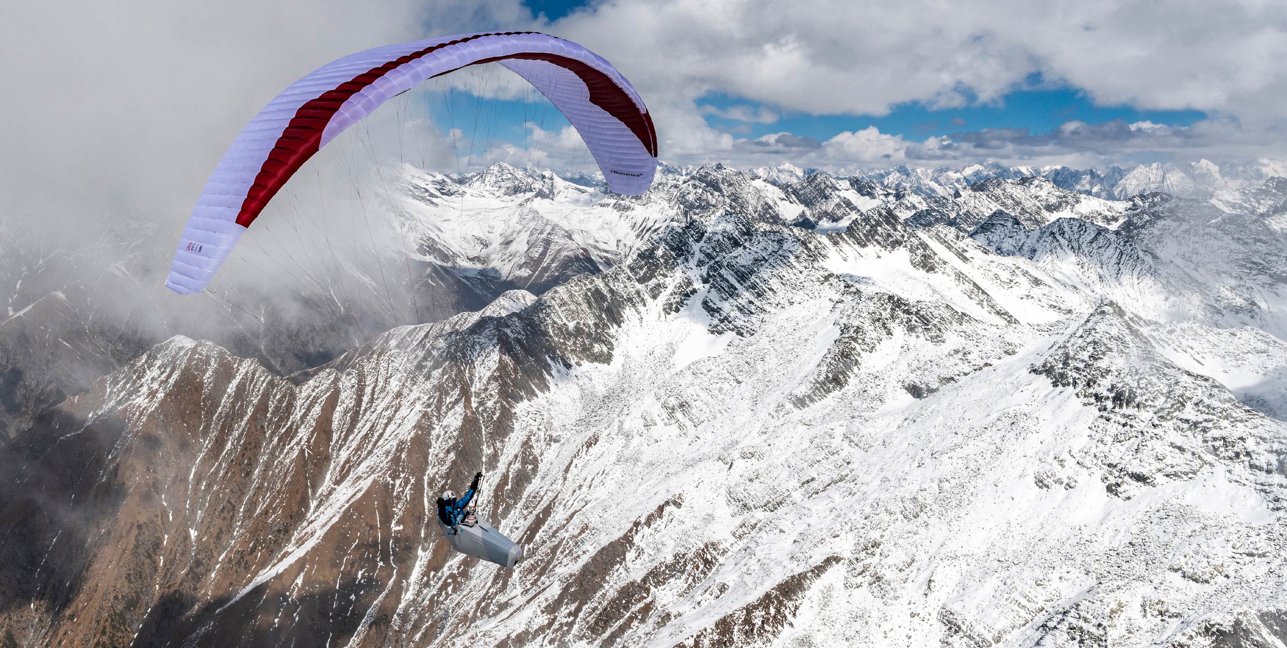 Paragliding in the Himalaya