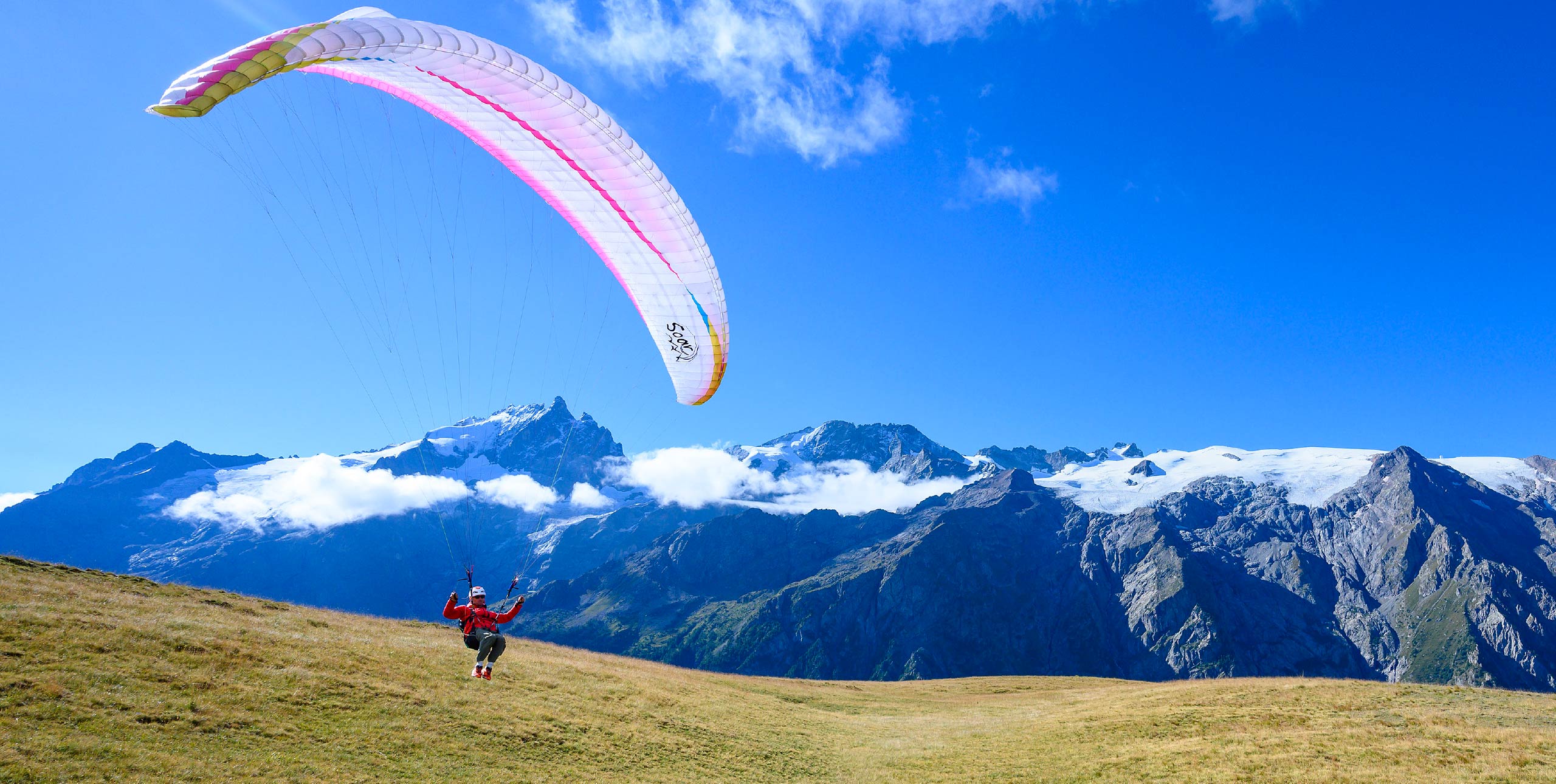 Flying in l'Oisans