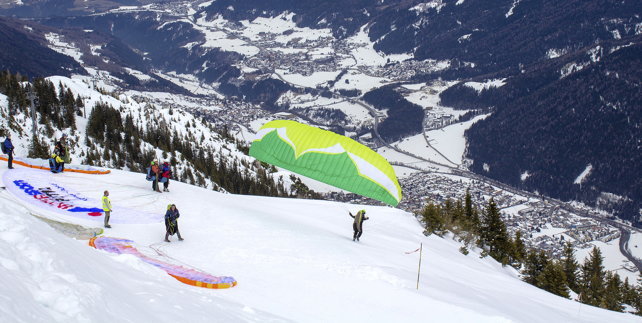 Forward-launching-in-the-Alps-Ed-Ewing