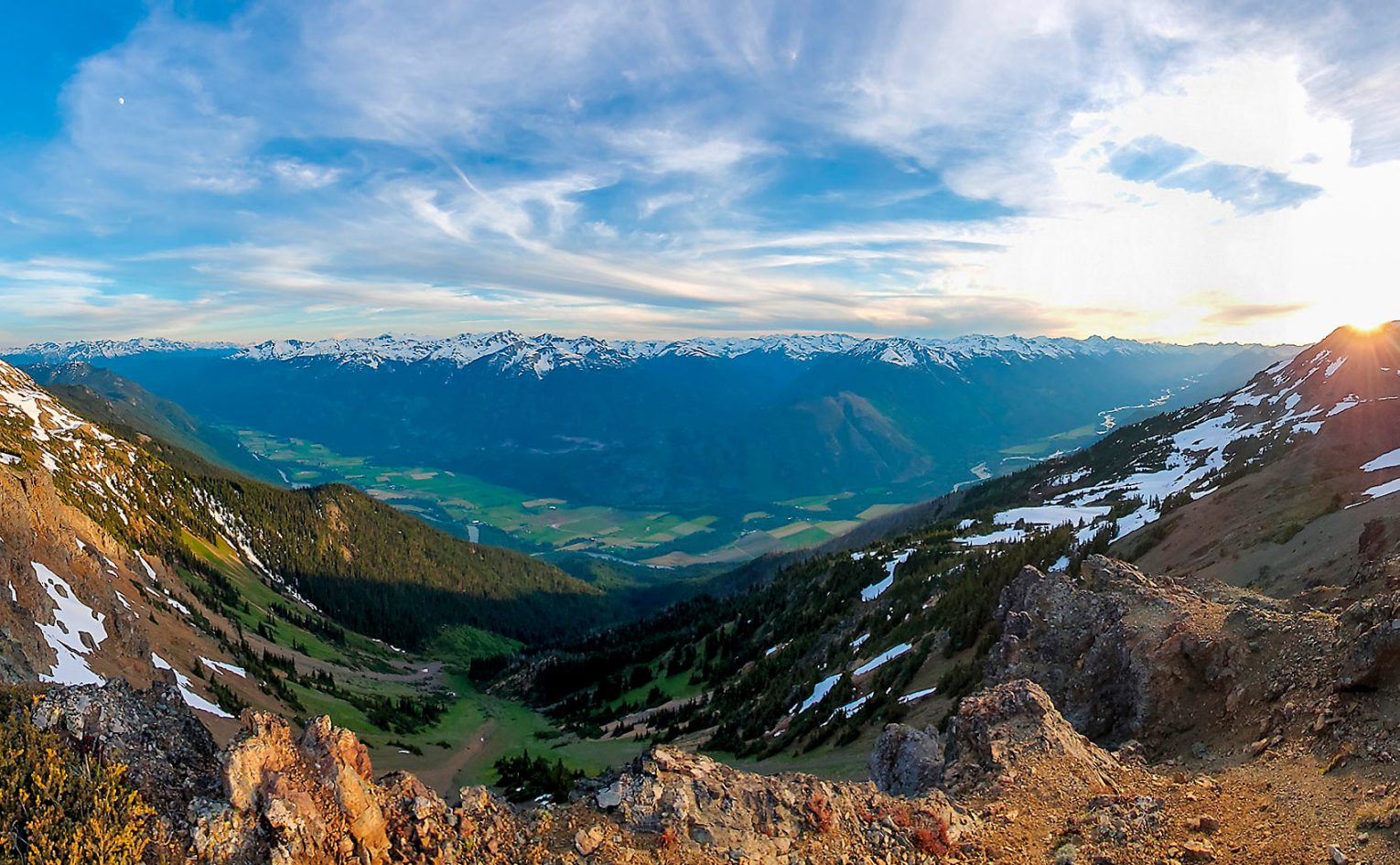 Paragliding in Pemberton. Photo: James Elliott
