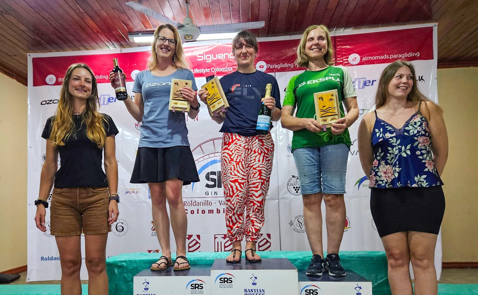 SRS Colombia female podium