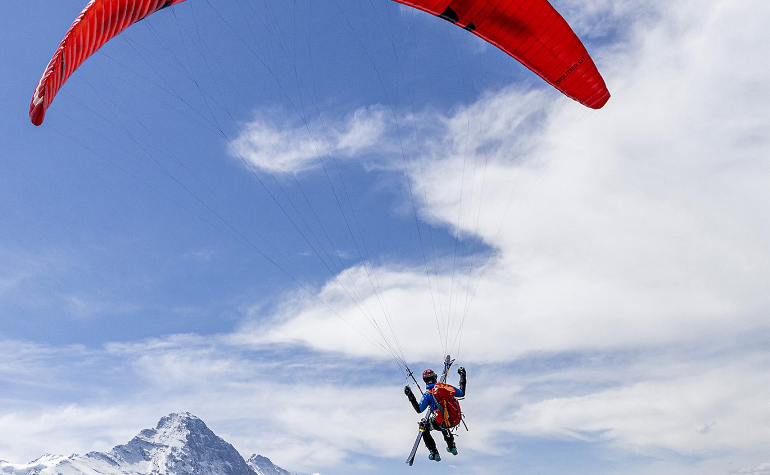 Juraj Koren ski and fly