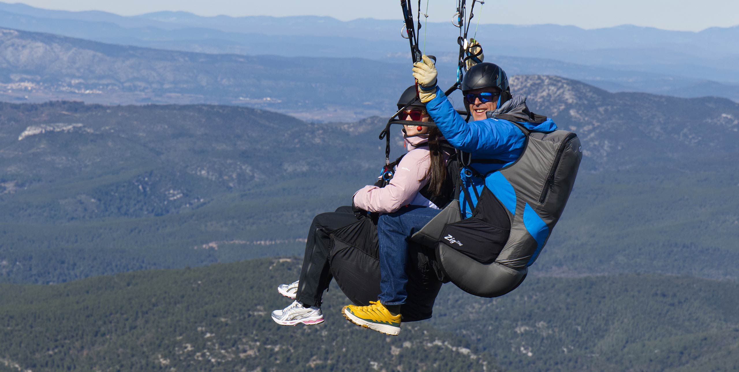 Ozone Zig tandem harness photo: Antoine Boisselier