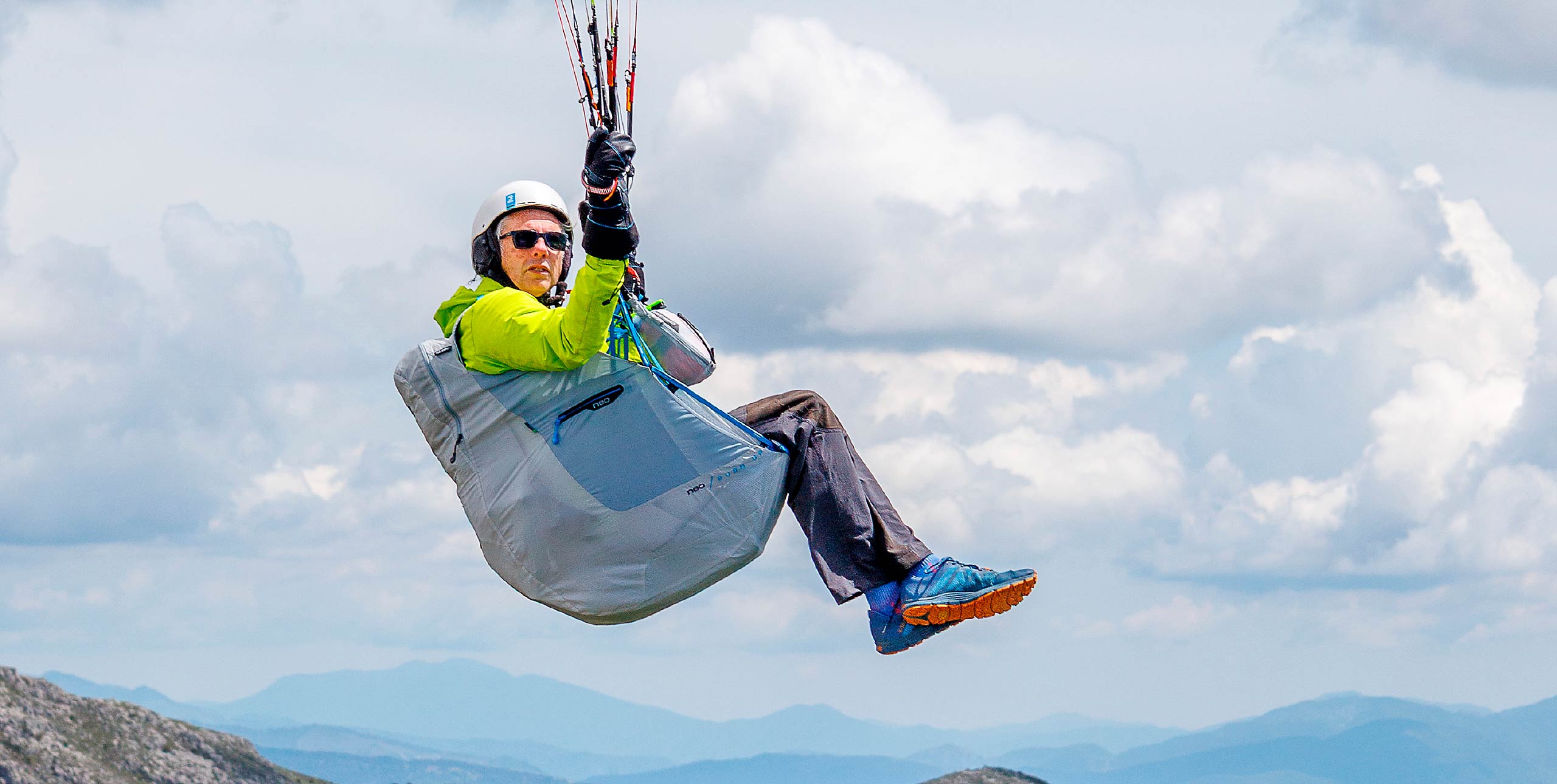 Neo Push Up paragliding harness