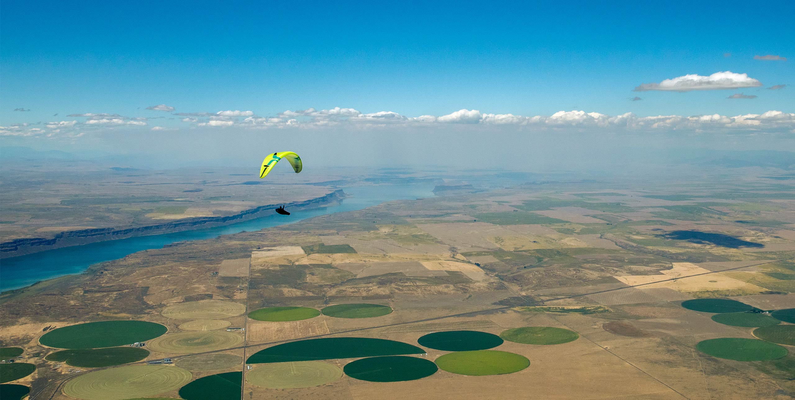 Paragliding in Chelan