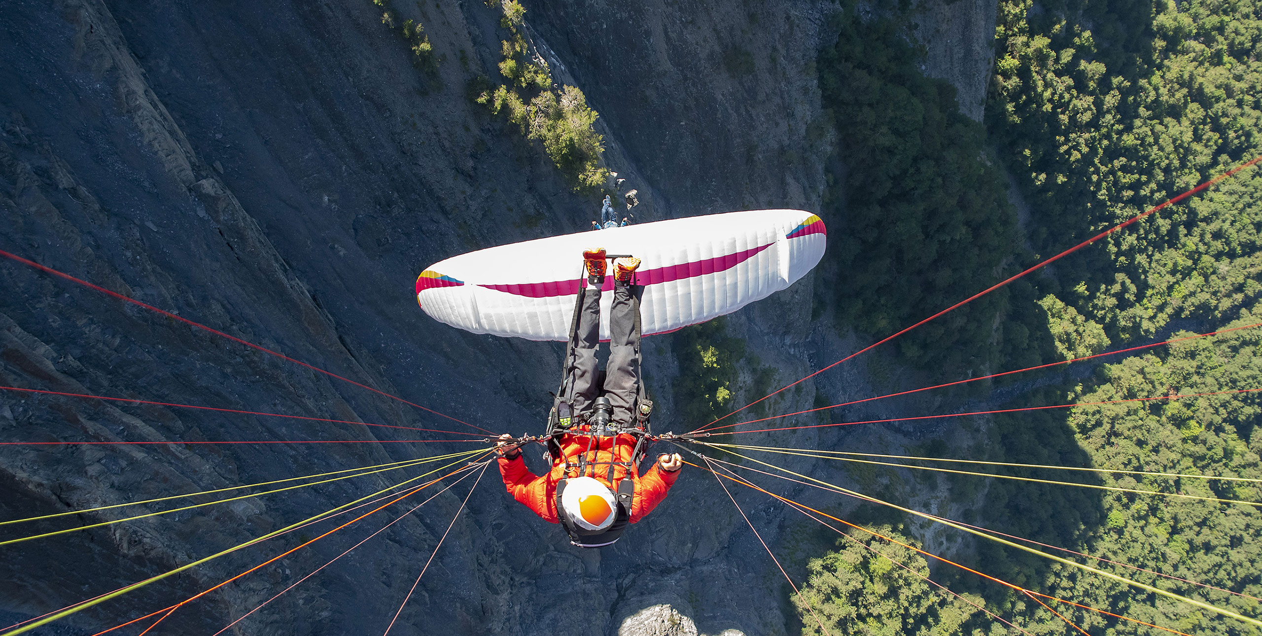 Are you covered? Paragliding insurance. Photo: Jacques-Paul Stefani