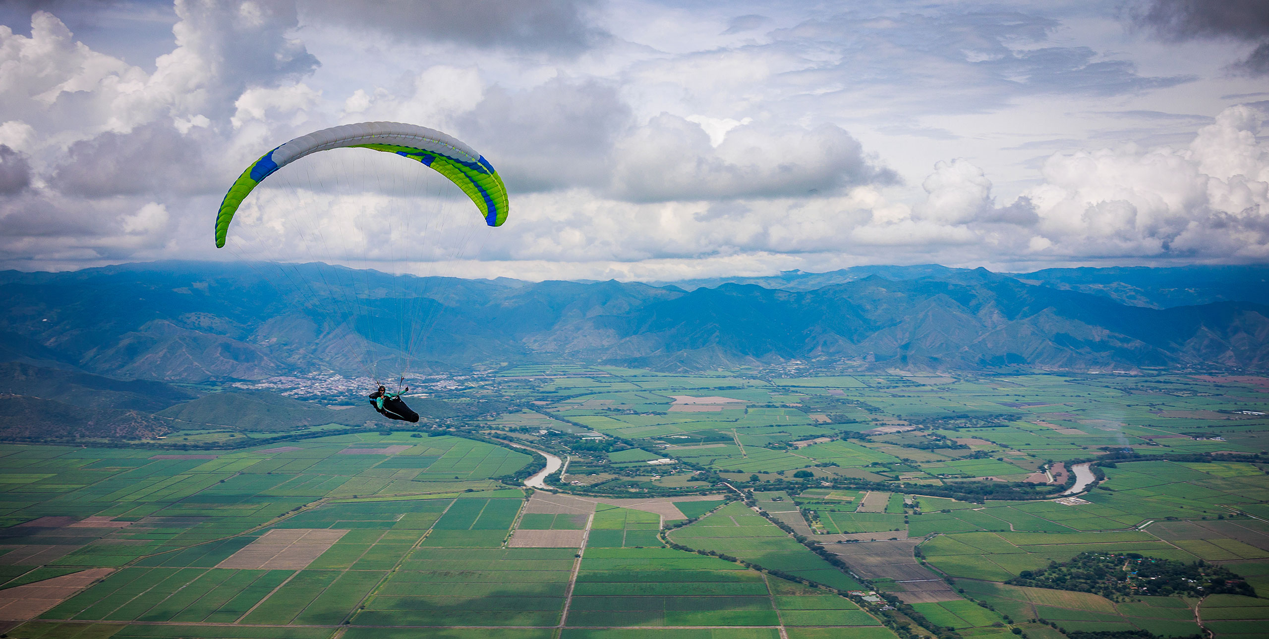 Paragliding in the Cauca Valley. Photo: Marcus King Pilot: Julian Andres Carreño